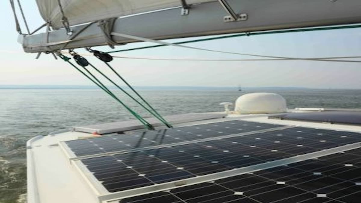 Sahil Marine tekne güneş panelleri